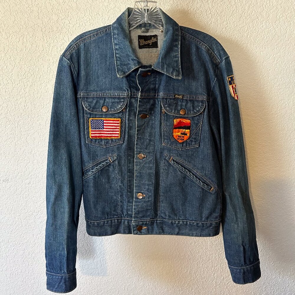 Vintage women’s size M denim Wrangler Patch Jean Jacket - USA, New York, Eagle